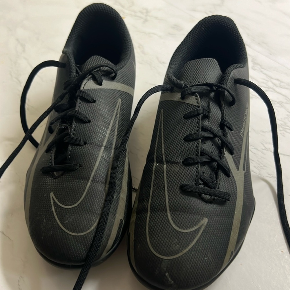 Nike Jr Phantom GT2 Club FG/MG Soccer Cleats